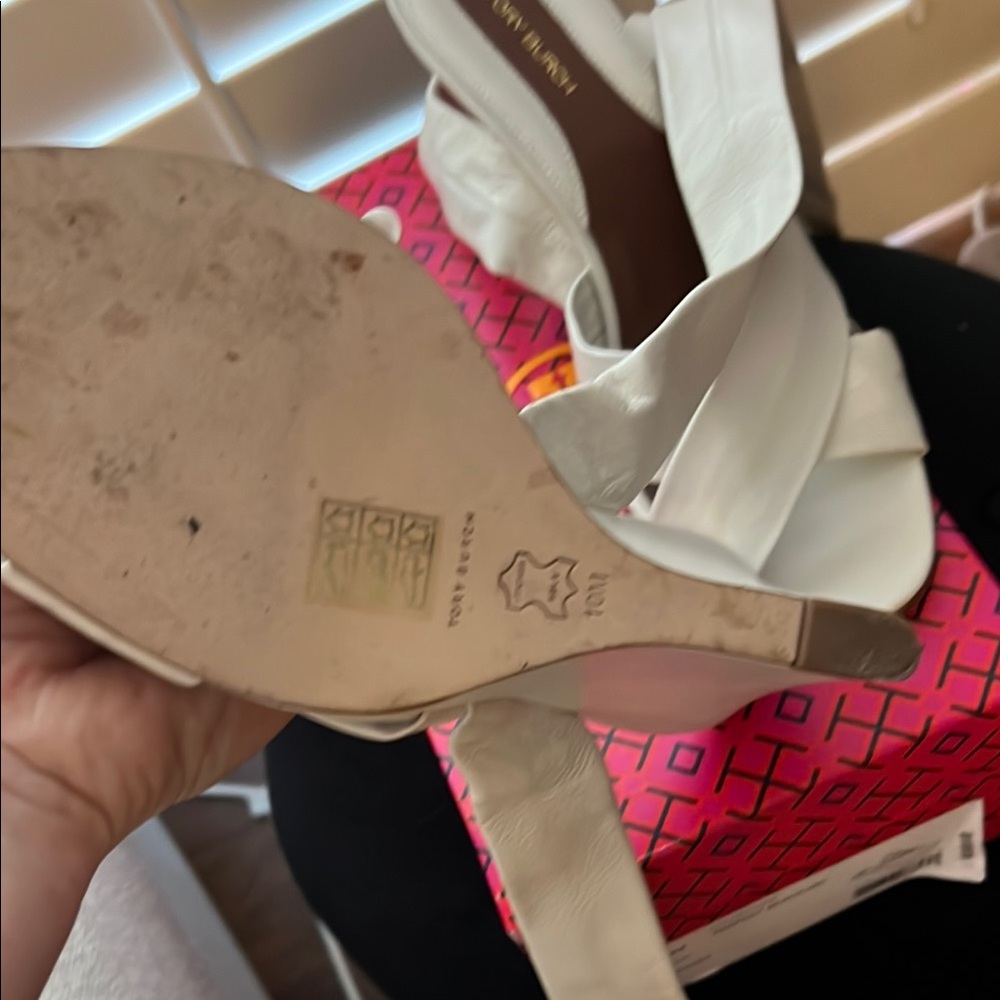 Tory Burch White Women's Sandals - Picture 2 of 5